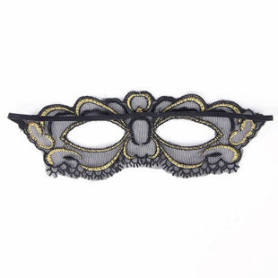 Picture Perfect Lace Blindfold Black