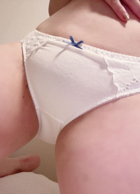 [Premium Used] White Stained Underwear ♡♡