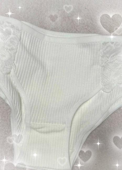 [Premium Used] The scent is strong. White cotton panties.