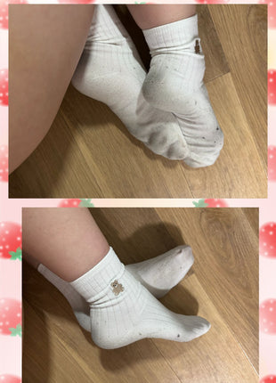 [Premium Used] Socks with foot grime that won't come off even after washing. Worn for three days.