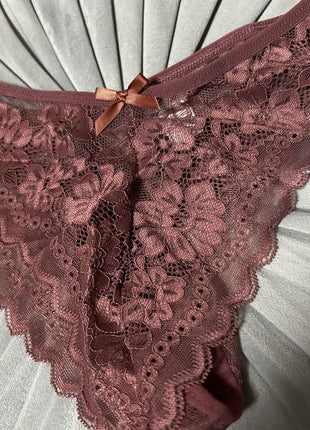 [Premium Used] Back by popular demand! Panties with a strong urine smell.