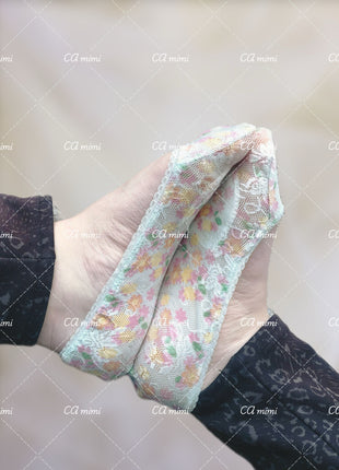 [Premium Used] Cute socks with a floral pattern.