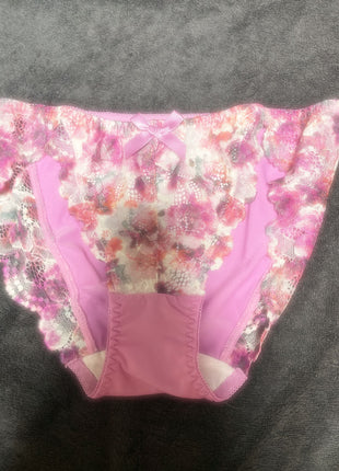 [Premium Used] Pink floral shorts from Aimerfeel