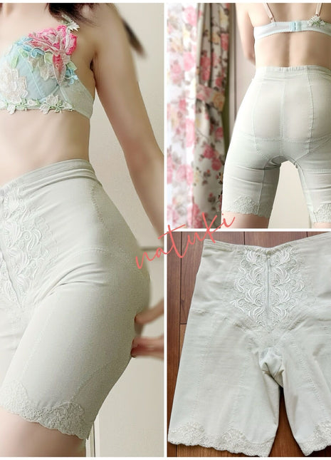 [Premium Used] Chic Green Gray

Elegant silver embroidery on a beautifully firm compression girdle