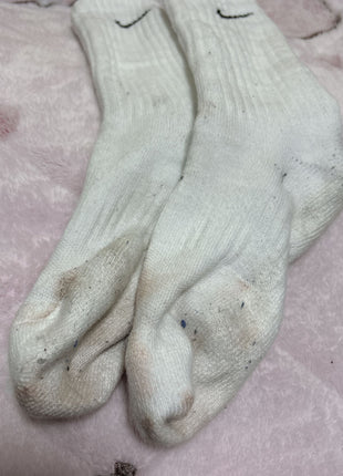 [Premium Used] Three-day worn ♡ white NIKE crew socks