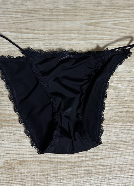 [Premium Used] Panties worn for 3 days for enthusiasts.