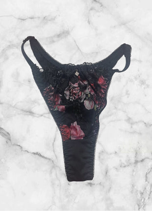 [Premium Used] Black floral thong ♡