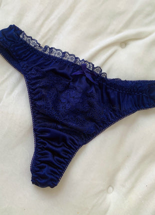 [Premium Used] Navy Thong