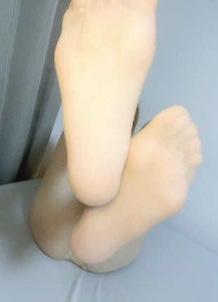 [Premium Used] The smell of feet and the odor of pantyhose.