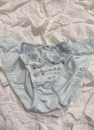 [Premium Used] Loved by high school students 💖 Panties with lots of pilling 💖