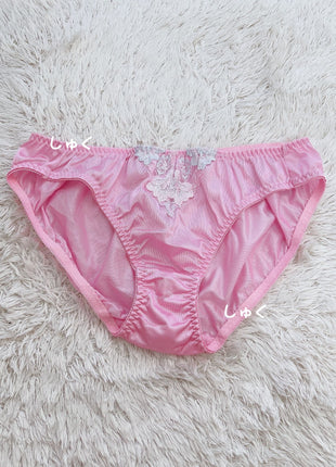 [Premium Used] Smooth glossy fabric pink panties