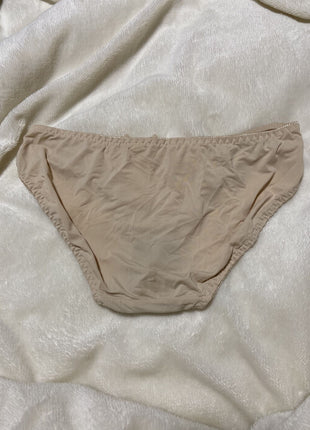 [Premium Used] Beloved since high school, beige lace panties